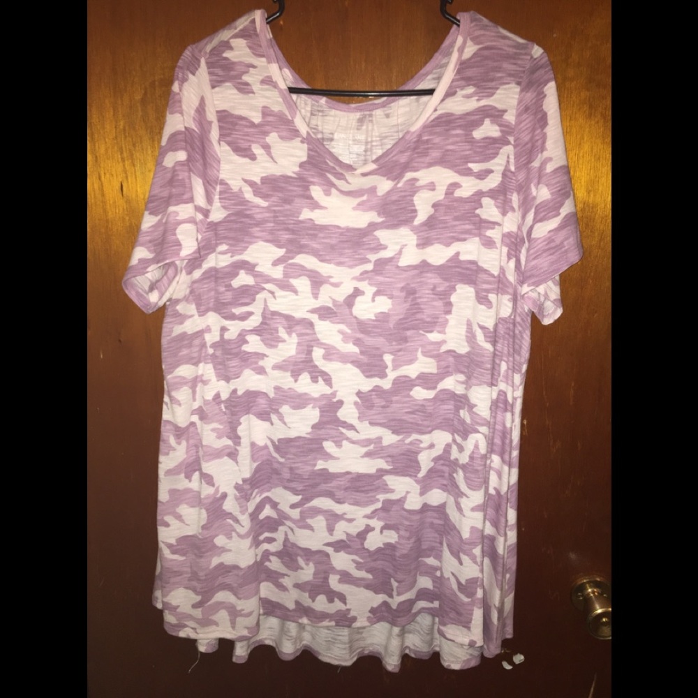 🌻Lane Bryant 18/20 purple Camo shirt🌻